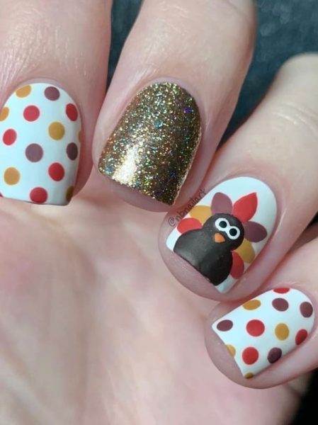 thanksgiving nail design: turkey